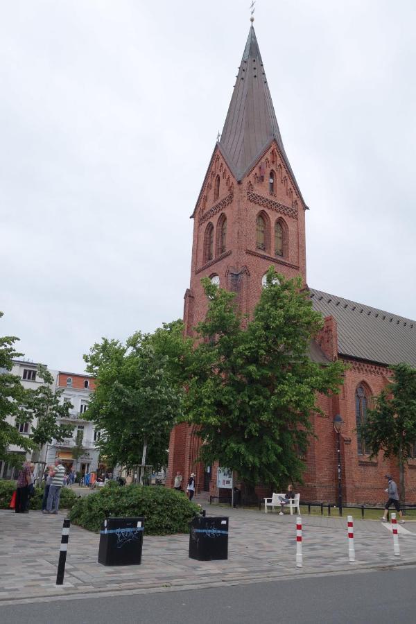 Ferienwohnung Goldene Feder Rostock Exterior foto
